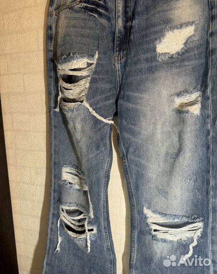 Джинсы Undermycar EmoDistressed Jeans
