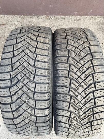 Pirelli Ice Zero FR 205/55 R16