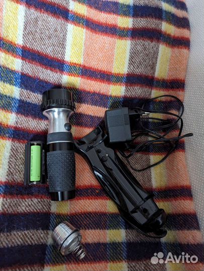 Фонарик аккумуляторный