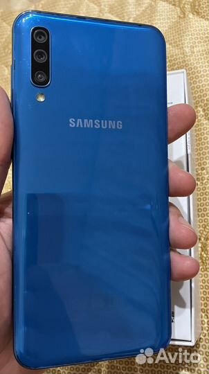 Samsung Galaxy A50, 4/64 ГБ