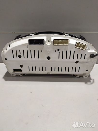 Панель приборов Hyundai Tucson 2005 2.7 л 4 WD