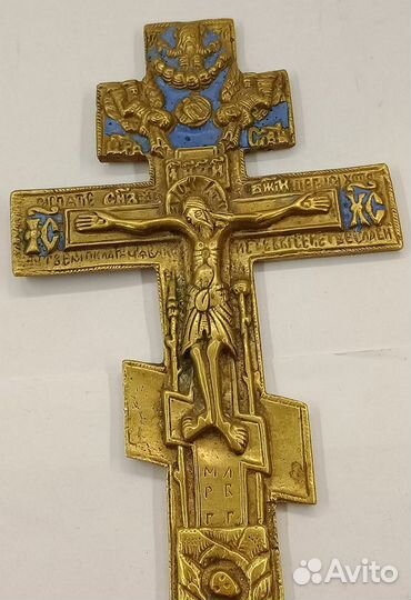 Крест-распятие (021950)