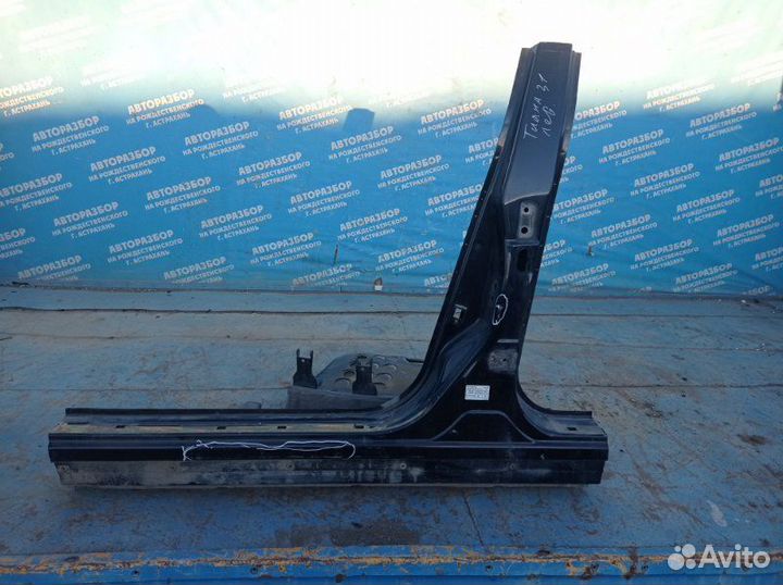 Левый порог со стойкой Nissan Teana J31 седан VQ23