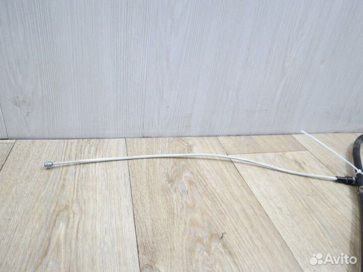 Трос стояночного тормоза Volkswagen Polo