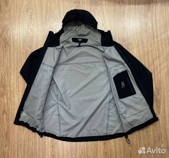 Ветровка Arcteryx Beta LT