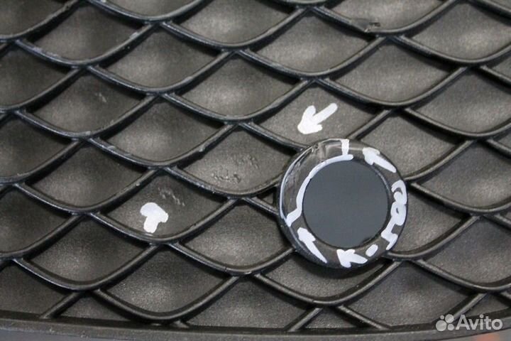 Решетка бампера переднего- Mercedes-Benz GLC X253