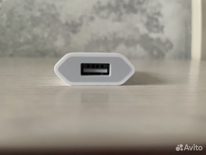 Адаптер питания Apple