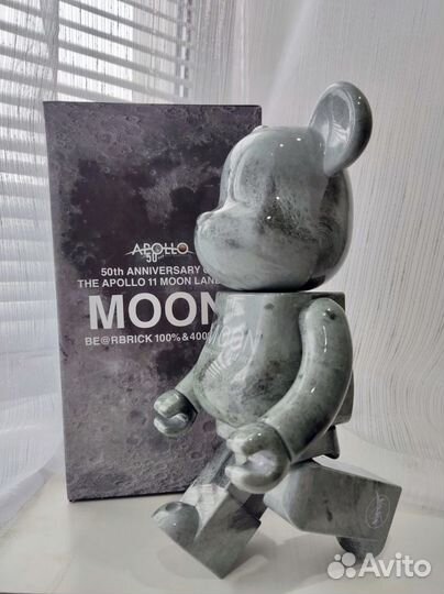 Мишка bearbrick Moon