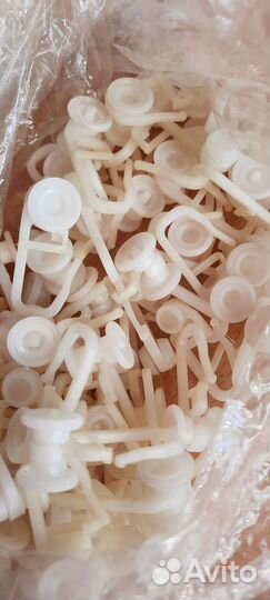 Крючки для карниза