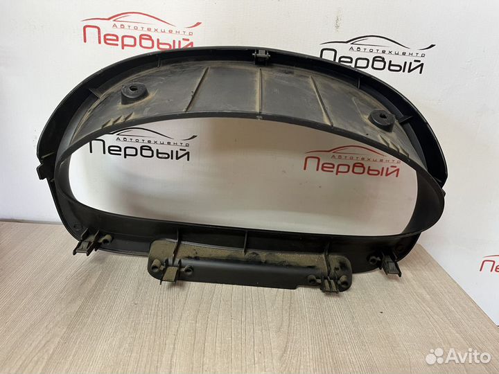 Консоль панели приборов накладка Nissan Cube