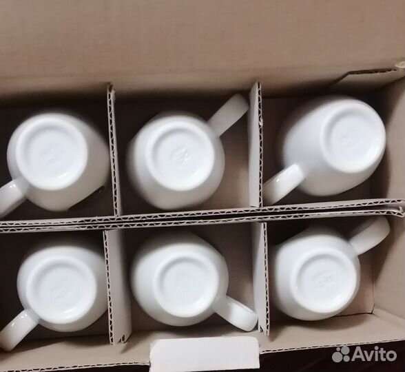 Набор кофейных чашек с блюдцами