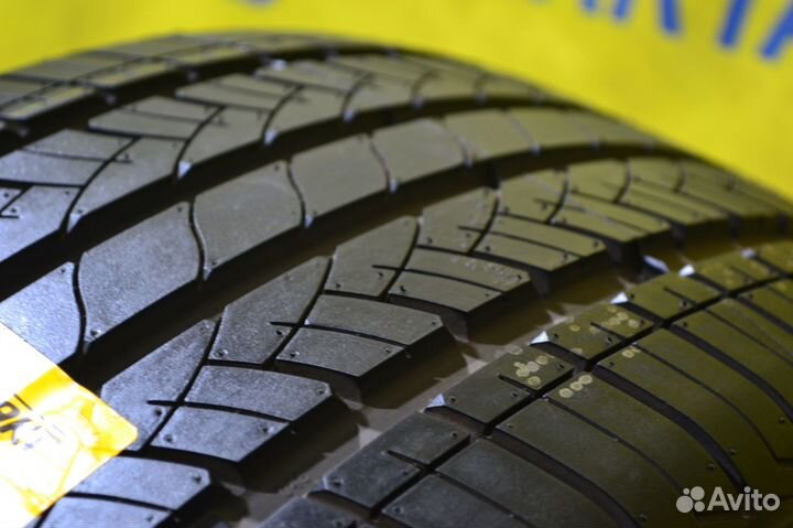 Westlake SA07 245/35 R19
