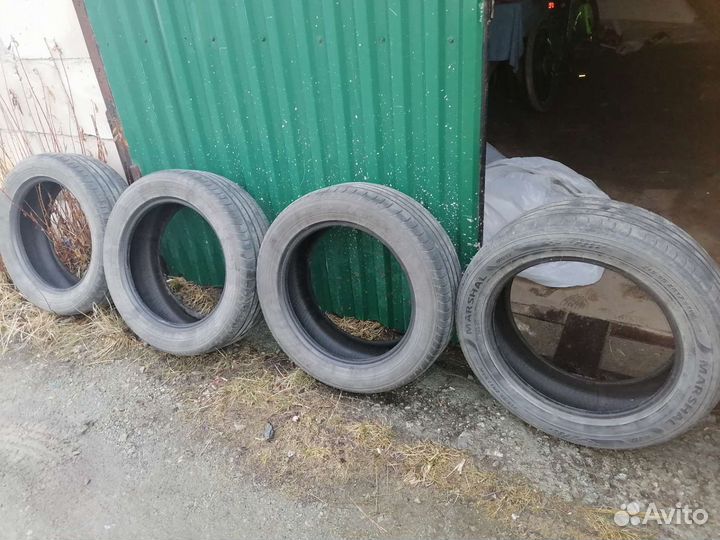 Marshal MU12 215/55 R17 94W