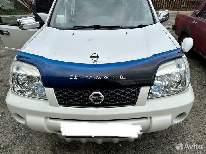 Фара Nissan x-trail t30