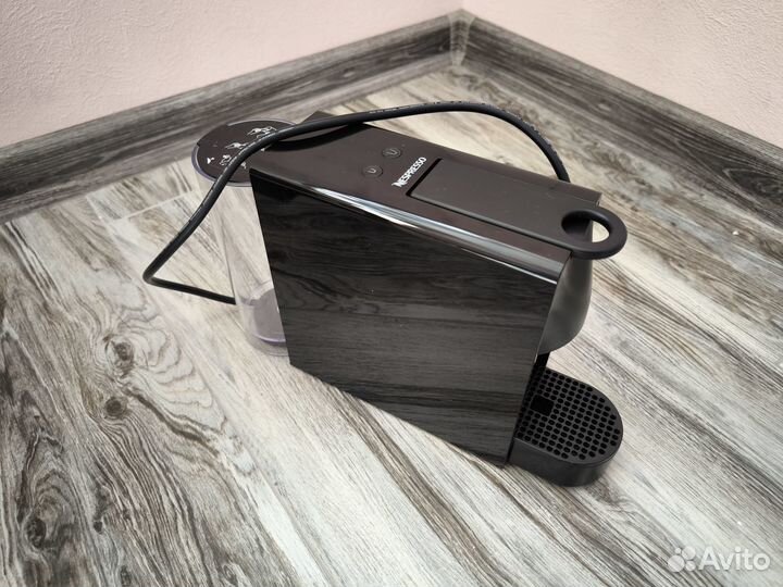 Кофеварка Nespresso