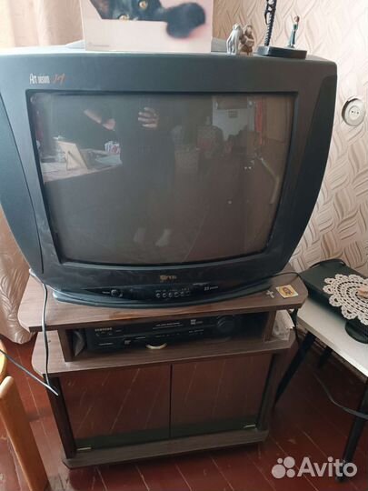 Телевизор LG cf-20d79