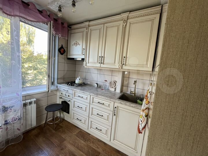 2-к. квартира, 48 м², 2/5 эт.