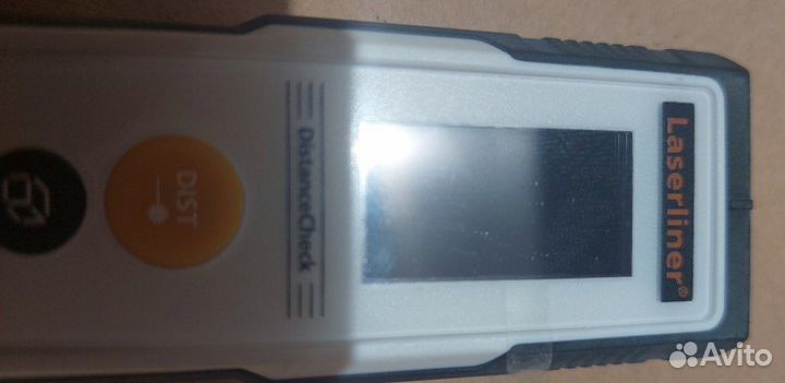 Нет батареек.Простой в применении лазерный дальном