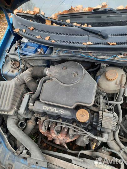 Двигатель на opel corsa B 1.2