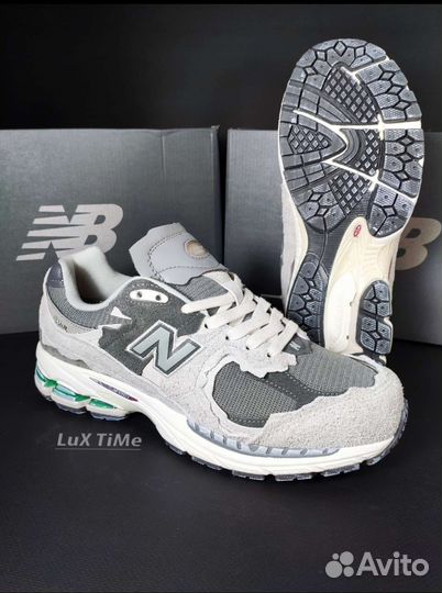 Кроссовки New Balance 2002r