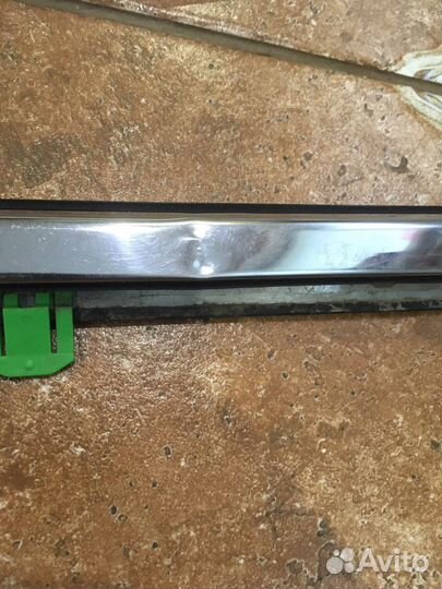 Молдинг уплотнитель стекла двери Honda CR-V 3