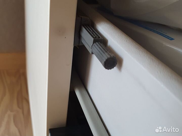 Тумба черного цвета