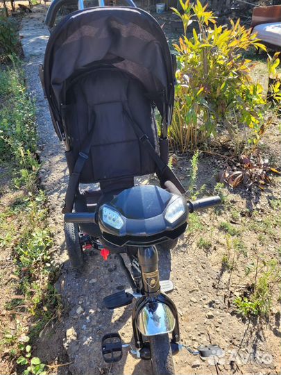 Детский велосипед с ручкой