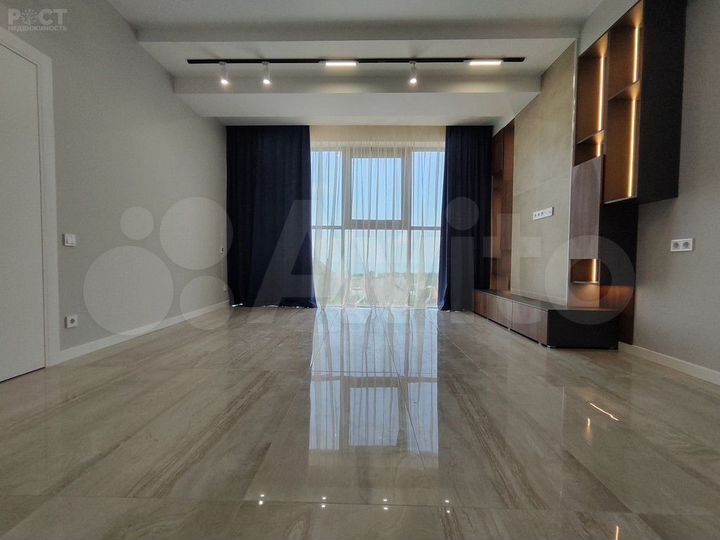 2-к. квартира, 56 м², 2/5 эт.