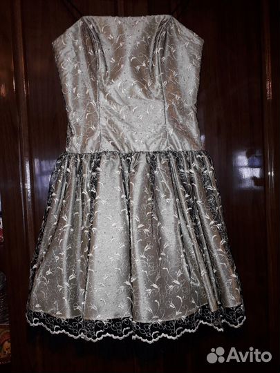 Платья на девушку