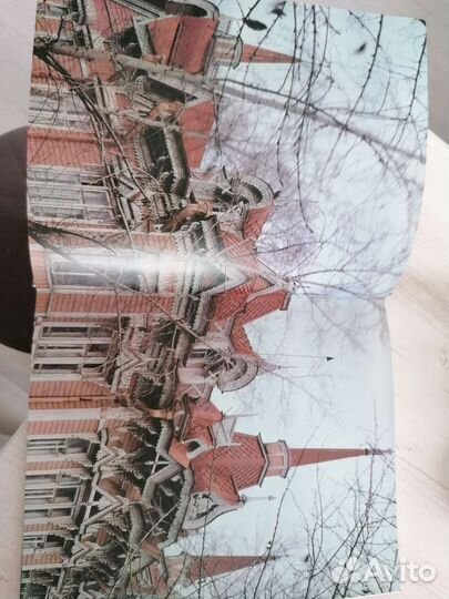 Книга Деревянная архитектура Томск, 1987г