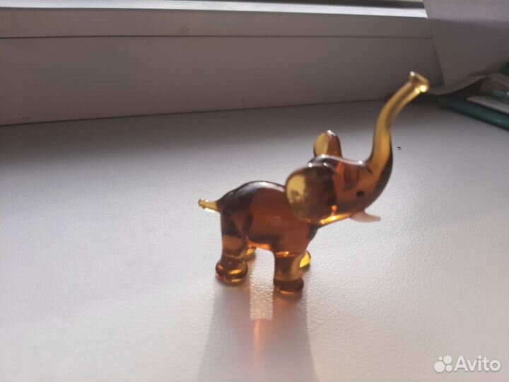 Стеклянные фигурки животных