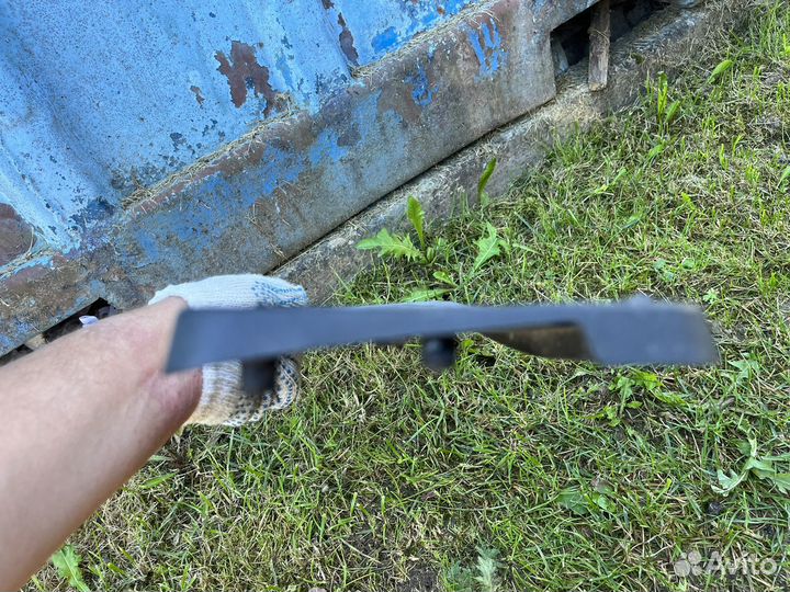 Подиум под гос номер Мереседес W212 до рестайлинг