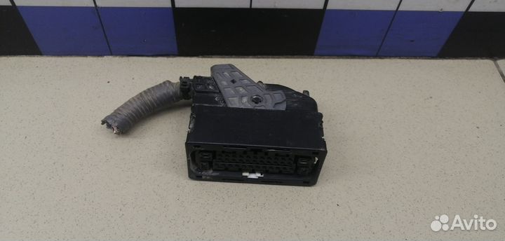 Разъем RAV 4 2013