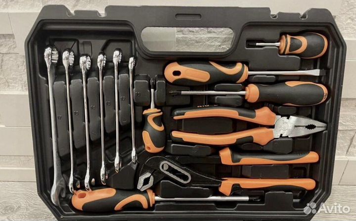 Набор инструментов ключей SATA 58 предметов