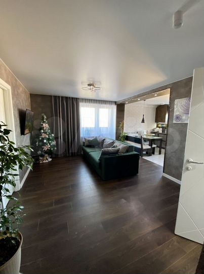 3-к. квартира, 70,8 м², 12/12 эт.