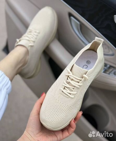 Слипоны женский бежевый