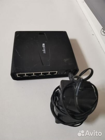 Wi-Fi роутер Mikrotik hAP