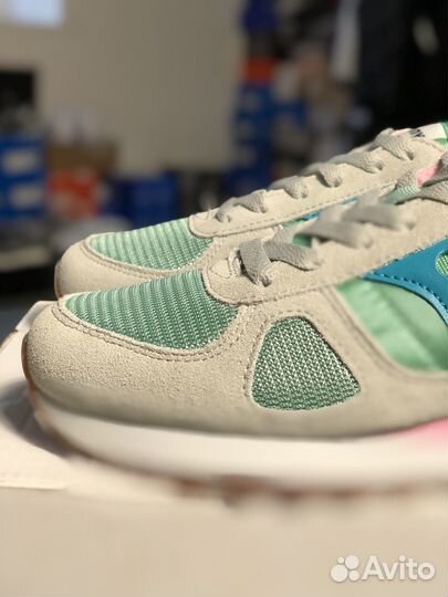 Кроссовки Saucony