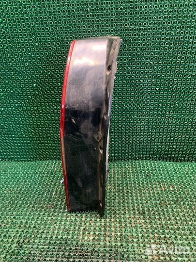 Стоп-сигнал задний левый Mitsubishi Chariot N94W