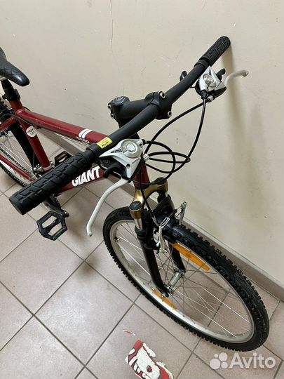 Алюминиевый горный велосипед Giant 26