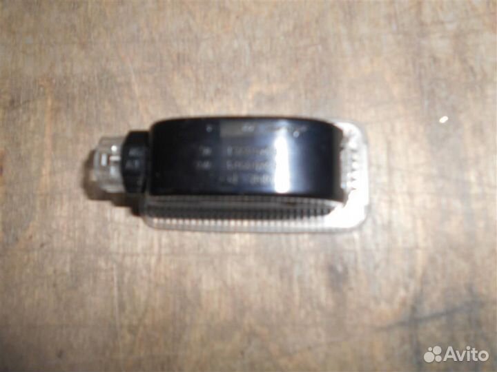 Фонарь в дверь от Toyota Avensis II 2003-2008