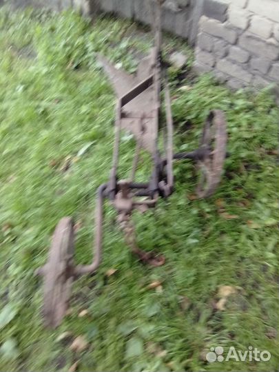 Конный плуг