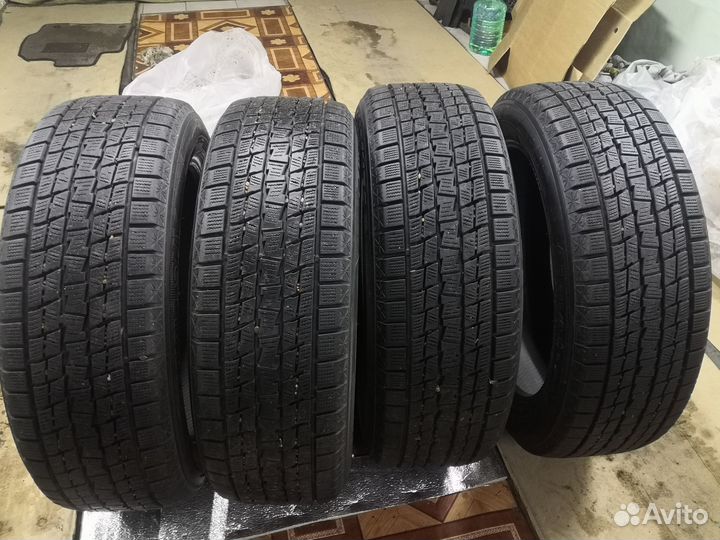 Goodyear Ice Navi SUV 235/55 R20