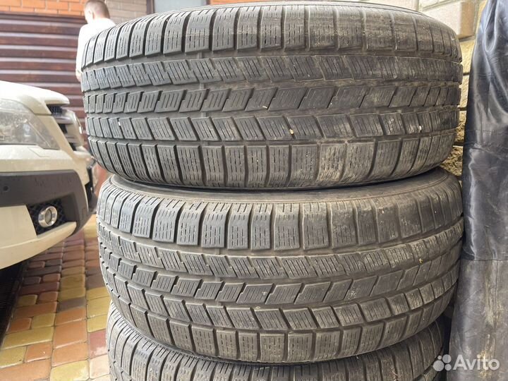 Pirelli Scorpion Ice&Snow 235/60 R17 102H