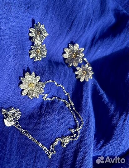 Комплект Swarovski ромашки