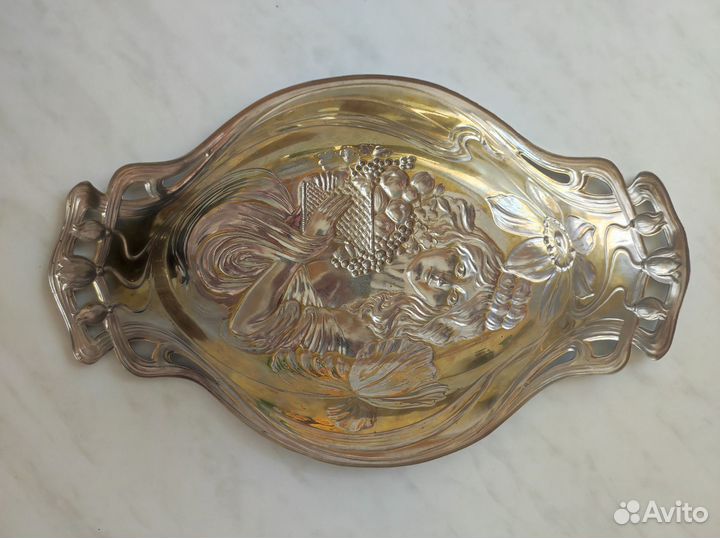 Ваза сухарница в стиле модерн