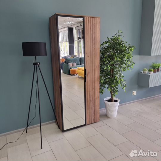 Шкаф лофт в прихожую