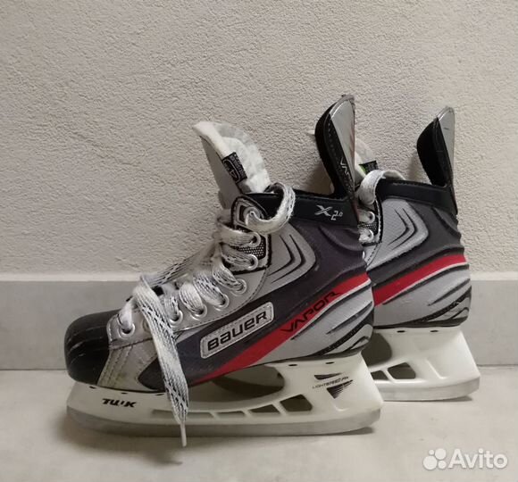 Коньки хоккейные Бауер / Bauer Vapor X2.0 Jr. 4 EE