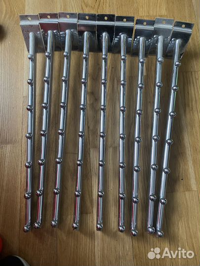 Вешалка настенная металлическая