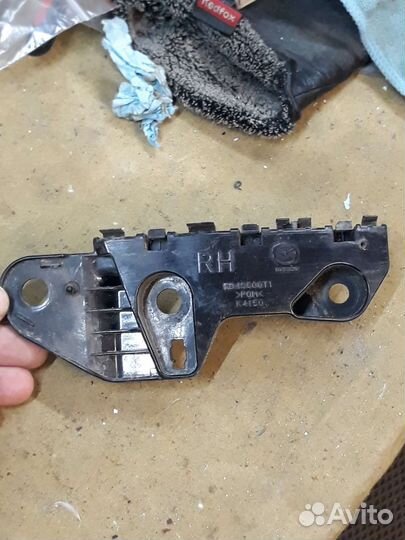 12-17 Сх5 крепление переднего бампера правое cx-5